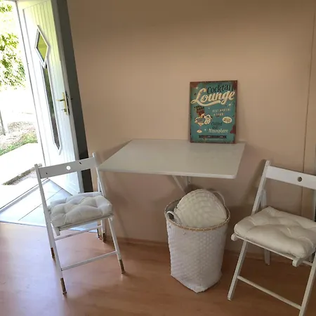 아파트 Blueberry Design Sleeps 4 코세그